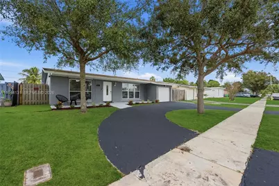 9771 NW 24th Pl, Sunrise, FL 33322 - Photo 4