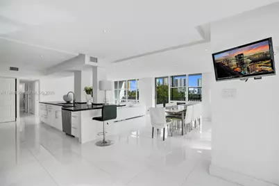 1000 Parkview Dr #330, Hallandale Beach, FL 33009 - Photo 42