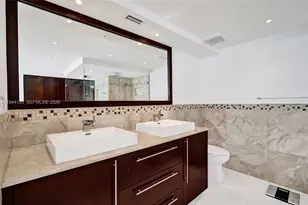 1000 Parkview Dr, Hallandale Beach, FL 33009 - Photo 22