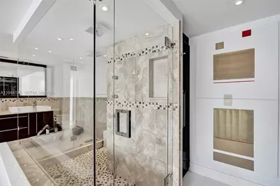 1000 Parkview Dr #330, Hallandale Beach, FL 33009 - Photo 20