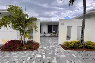 1881 NE 210th St, Miami, FL 33179 - Photo 4