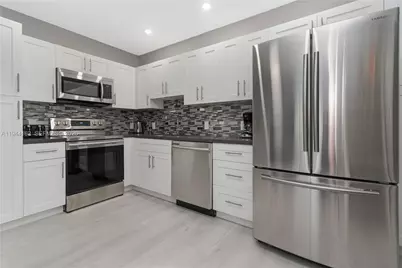 19370 Collins Ave #227, Sunny Isles Beach, FL 33160 - Photo 26