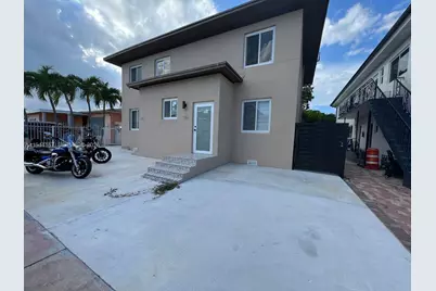 945 79th Ter #2, Miami Beach, FL 33141 - Photo 2