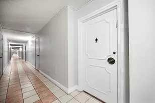 7135 Collins Ave, Miami Beach, FL 33141 - Photo 48