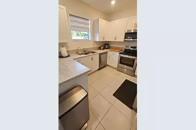 1146 SE 26th Ter #0, Homestead, FL 33035 - Photo 6