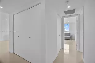 300 Bayview Dr, Sunny Isles Beach, FL 33160 - Photo 16