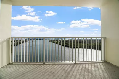 300 Bayview Dr #2108, Sunny Isles Beach, FL 33160 - Photo 10