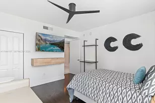 665 NE 25th St, Miami, FL 33137 - Photo 22