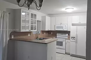 22901 SW 88th Pl, Cutler Bay, FL 33190 - Photo 2