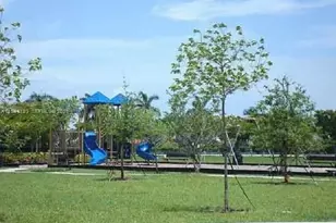 22901 SW 88th Pl, Cutler Bay, FL 33190 - Photo 12