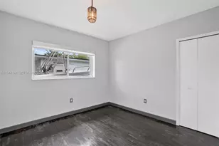 425 NE 114th St, Miami, FL 33161 - Photo 28