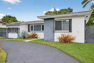 425 NE 114th St, Miami, FL 33161 - Photo 4