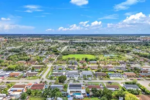 15321 SW 302nd St, Homestead, FL 33033 - Photo 10