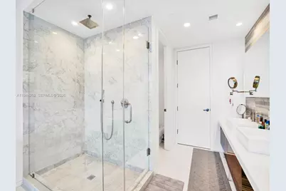 1100 Biscayne Blvd #4001, Miami, FL 33132 - Photo 16