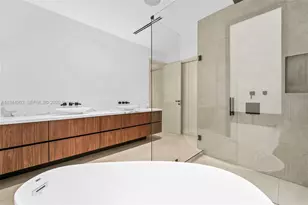 685 NE 81st St, Miami, FL 33138 - Photo 18