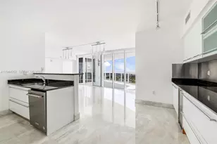 400 Alton Rd, Miami Beach, FL 33139 - Photo 10
