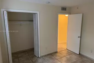 15221 NE 6th Ave, Miami, FL 33162 - Photo 12