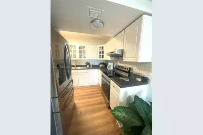 1390 Ocean Dr #404, Miami Beach, FL 33139 - Photo 16