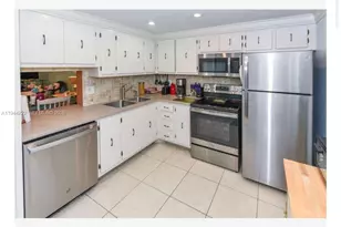 2615 NE 3rd Ct, Boynton Beach, FL 33435 - Photo 6