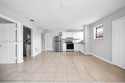 14180 NW 22nd Ave #4, Opa-Locka, FL 33054 - Photo 12