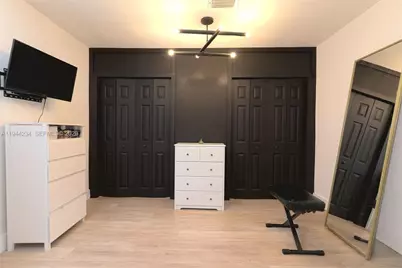 260 NW 133rd St, North Miami, FL 33168 - Photo 16