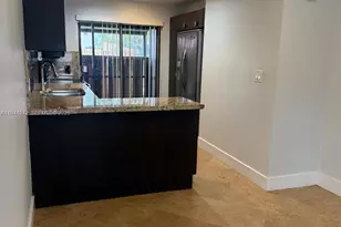 118 Wimbledon Lake Dr, Plantation, FL 33324 - Photo 6