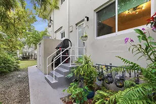 9881 W Bay Harbor Dr, Bay Harbor Islands, FL 33154 - Photo 2