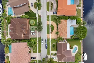 2530 NE 48th St, Lighthouse Point, FL 33064 - Photo 22