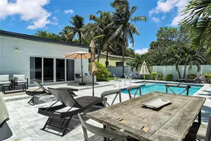 660 NE 121st St, Biscayne Park, FL 33161 - Photo 38