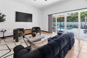 660 NE 121st St, Biscayne Park, FL 33161 - Photo 18