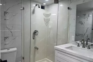 5401 SE Collins Ave, Miami Beach, FL 33140 - Photo 16