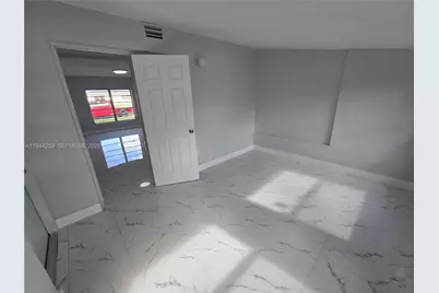 1320 NE 211th Ter, Miami, FL 33179 - Photo 18