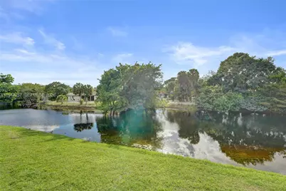 505 S Pine Island Rd #405B, Plantation, FL 33324 - Photo 32