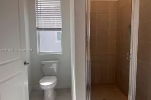 405 SE Crossoak Ln, Port Saint Lucie, FL 34984 - Photo 10