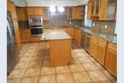 2325 Magnolia Dr #0, North Miami, FL 33181 - Photo 4