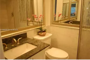 2451 SW 82nd Ave, Davie, FL 33324 - Photo 10