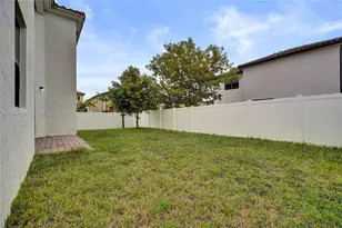 3504 W 94th St, Hialeah, FL 33018 - Photo 58