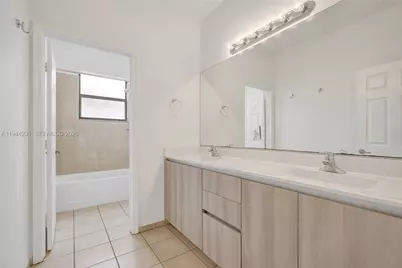 3504 W 94th St, Hialeah, FL 33018 - Photo 40