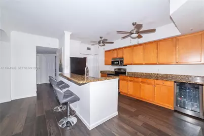 17150 N Bay Rd #2914, Sunny Isles Beach, FL 33160 - Photo 10
