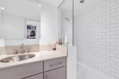 11 Island Ave #411, Miami Beach, FL 33139 - Photo 22