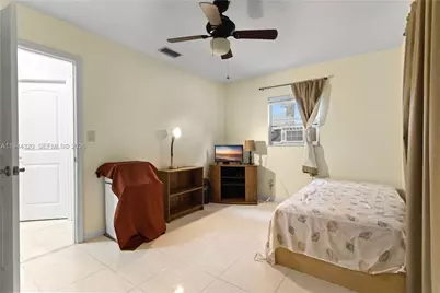 412 SW Natura Ave, Deerfield Beach, FL 33441 - Photo 20