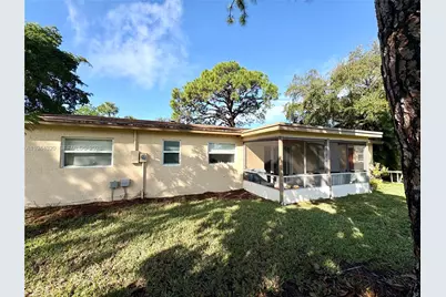 412 SW Natura Ave, Deerfield Beach, FL 33441 - Photo 4