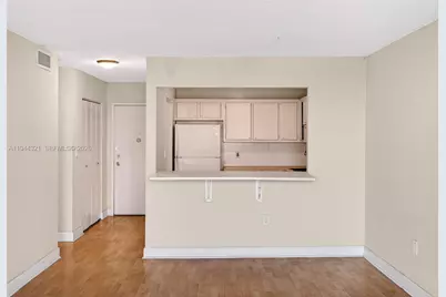 16851 NE 23rd Avenue #619, North Miami Beach, FL 33160 - Photo 6