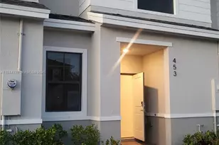 453 NE 13th St, Florida City, FL 33034 - Photo 4