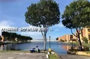 4717 NW 7th St, Miami, FL 33126 - Photo 2