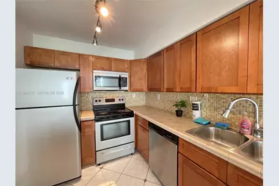 851 Three Islands Blvd #106, Hallandale Beach, FL 33009 - Photo 10