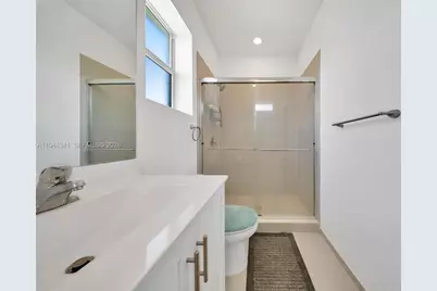 2699 SE 19th St, Homestead, FL 33035 - Photo 24