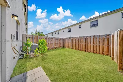 2699 SE 19th St, Homestead, FL 33035 - Photo 30