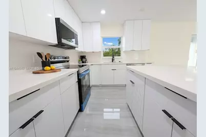 813 Bell Blvd S, Lehigh Acres, FL 33974 - Photo 8