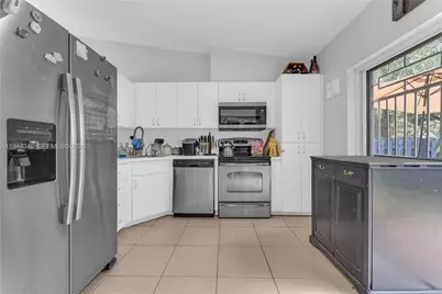 8255 NW 186th St #1002, Hialeah, FL 33015 - Photo 14